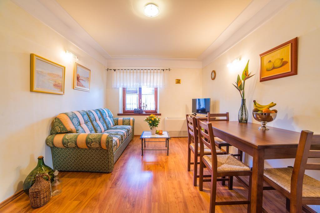 Aparthotel Katalyma 828 กานฟานาร์ ภายนอก รูปภาพ