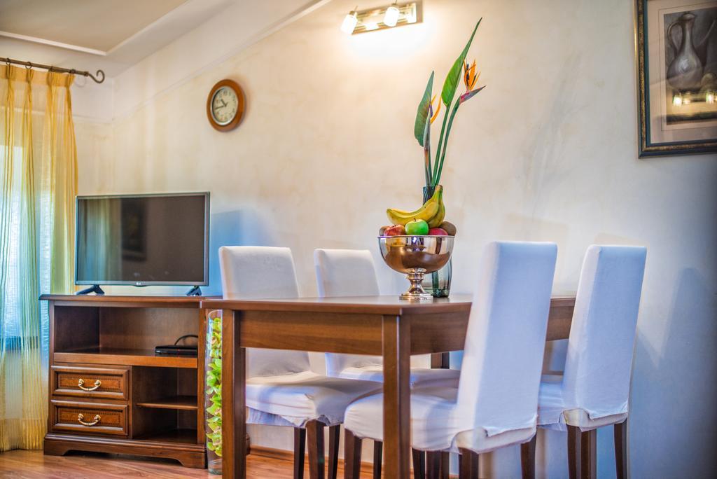 Aparthotel Katalyma 828 กานฟานาร์ ภายนอก รูปภาพ