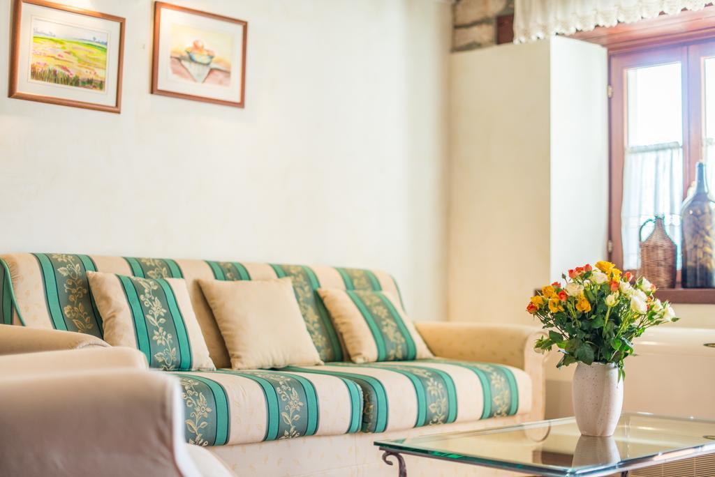 Aparthotel Katalyma 828 กานฟานาร์ ภายนอก รูปภาพ